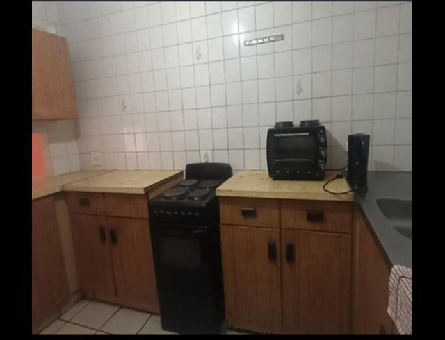 3 BEDROOM FLAT FOR SALE IN ANNLIN-WES